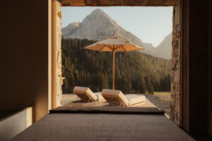 FOR A CALM MIND: A NATURE-FOCUSSED RETREAT IN AUSTRIA’S ALPS